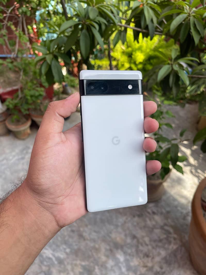 Google Pixel 6a 1