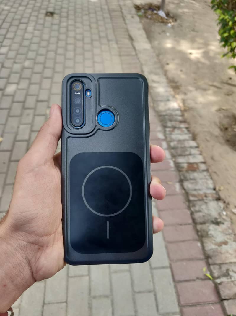 Realme 5 6