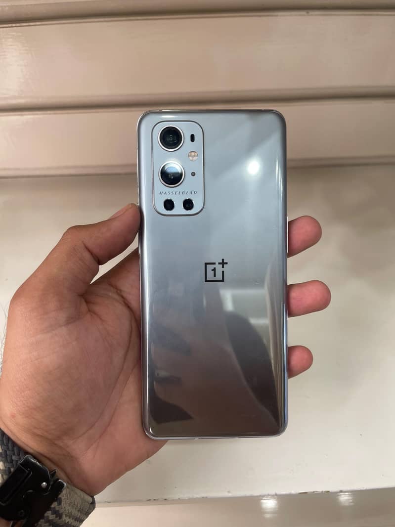 One Plus 9 Pro 0