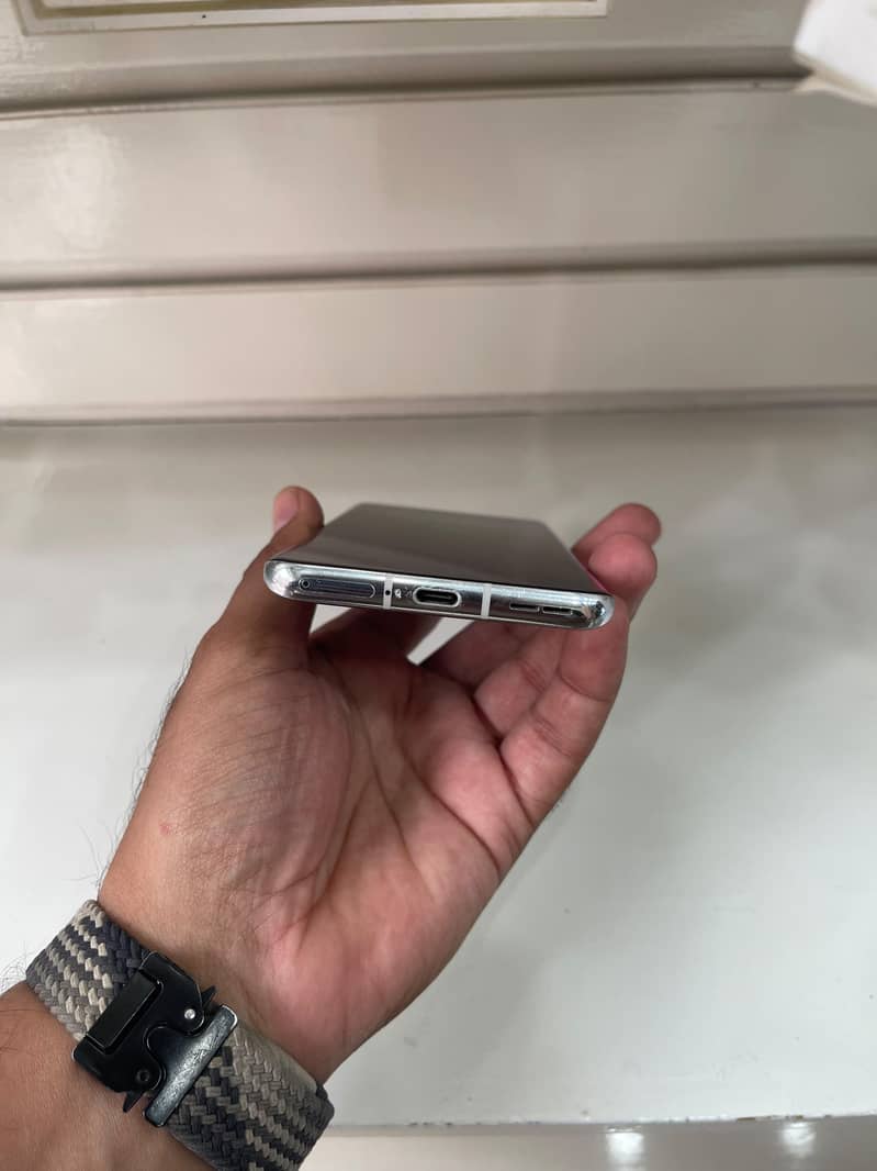 One Plus 9 Pro 5