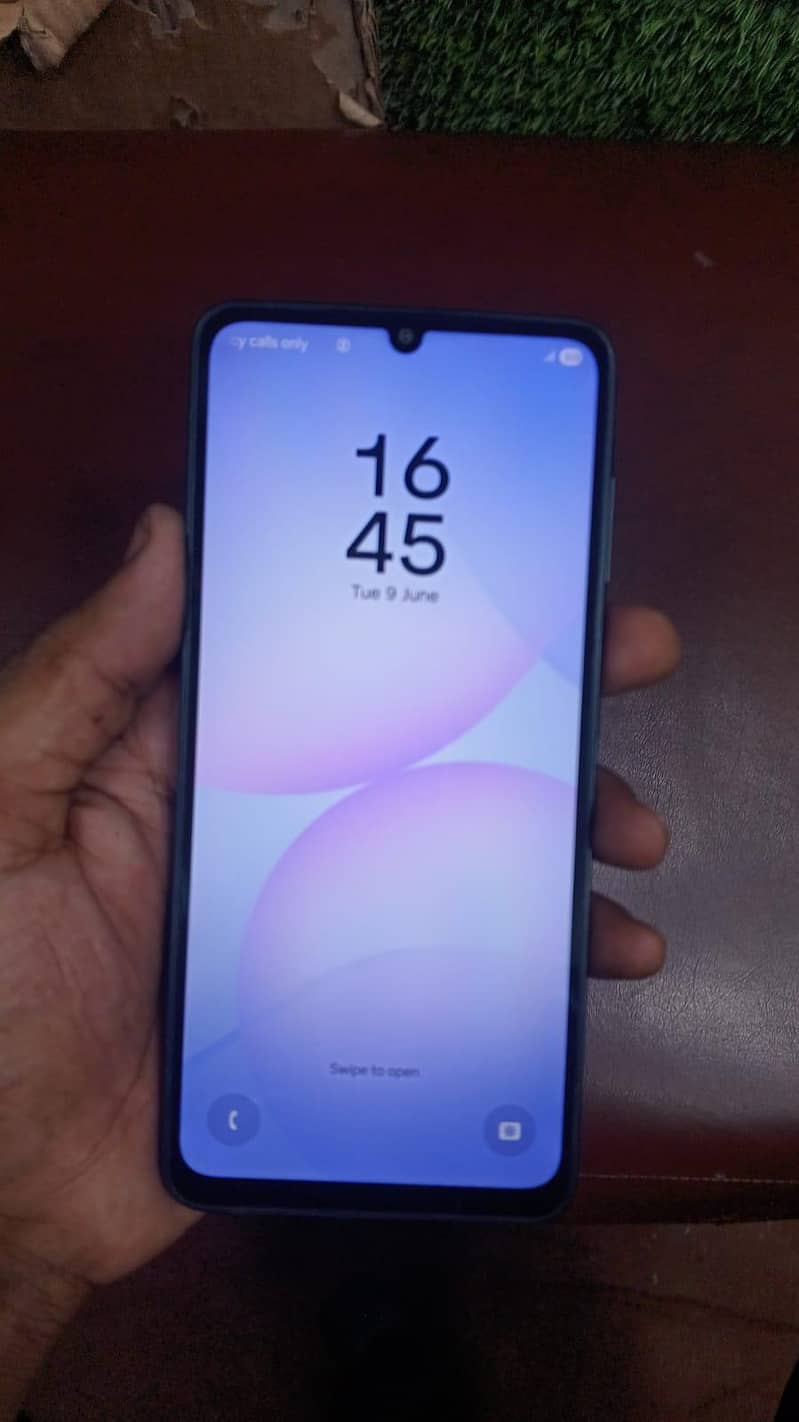 Samsung Mobile A07 1