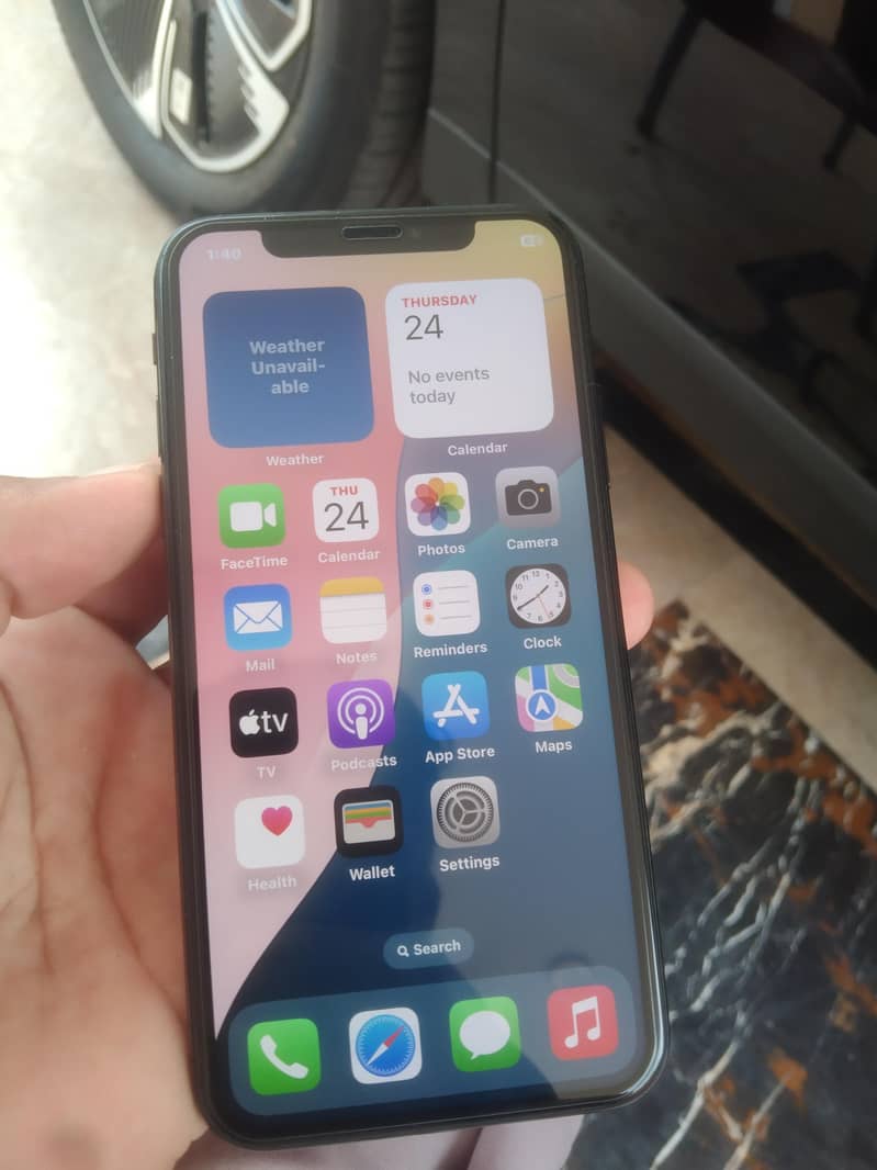 Apple iPhone XS 1