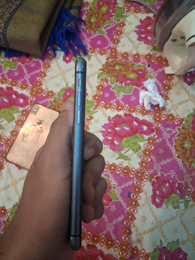 Apple iPhone 11 2