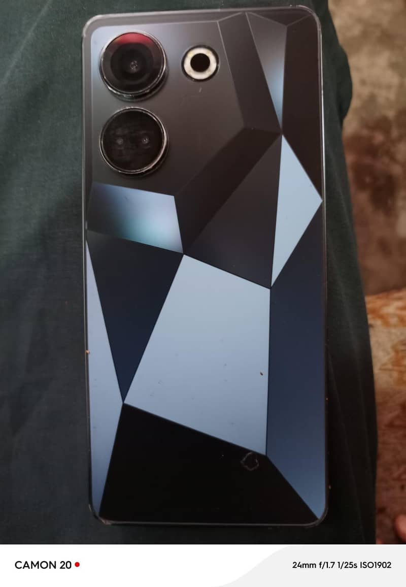 Tecno CAMON 20 0