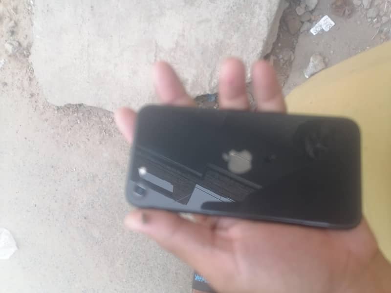 Apple iPhone SE 7