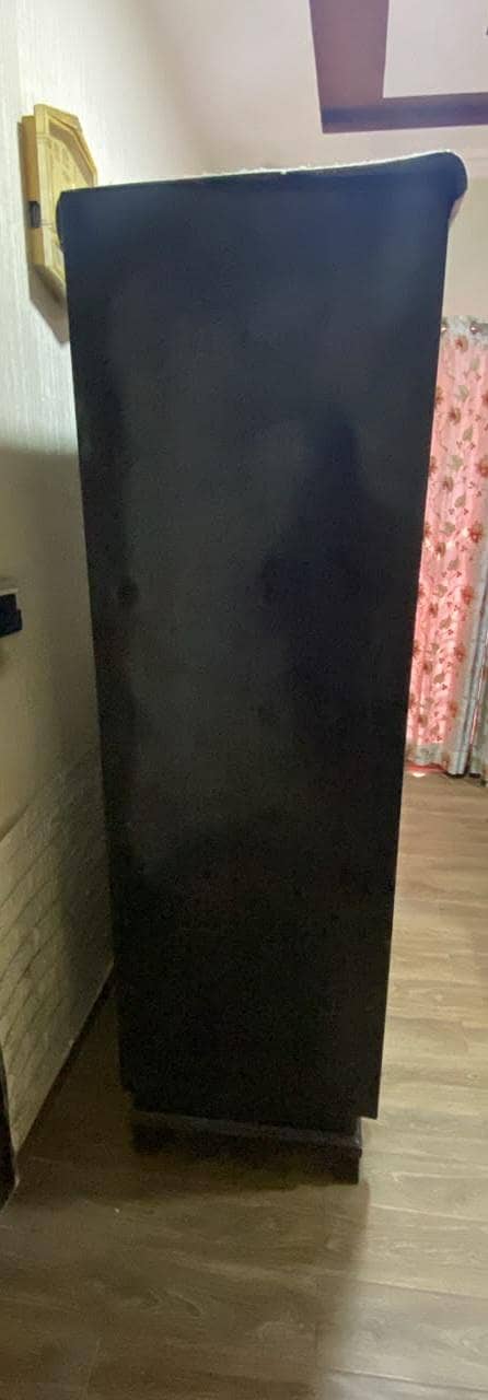 iron wardrobe 1