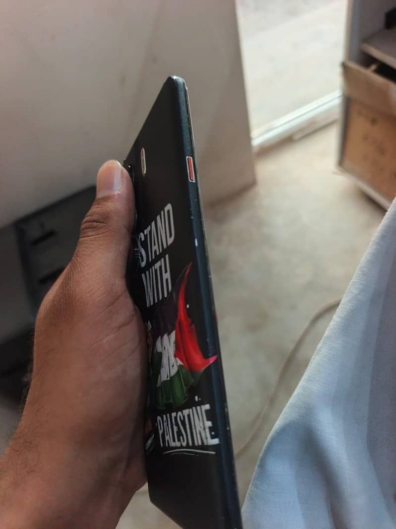 Tecno CAMON 40 Pro 4