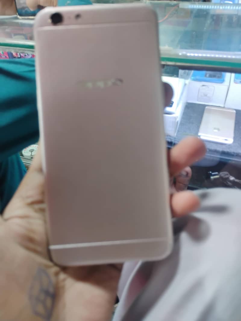 OPPO A57 6