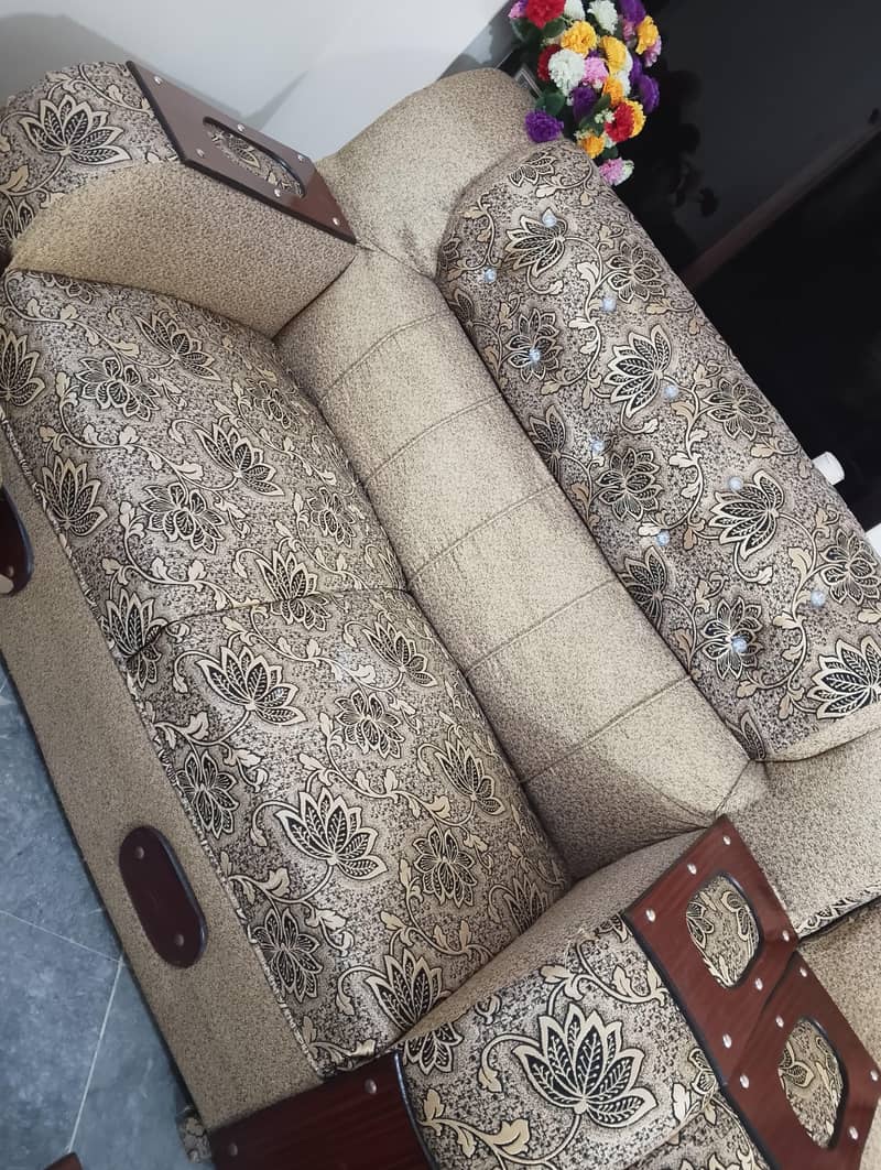 Amazing sofa set 3