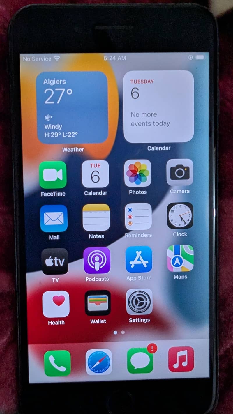 Apple iPhone 7 Plus 0