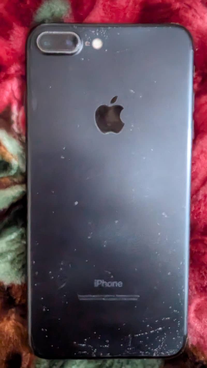 Apple iPhone 7 Plus 1