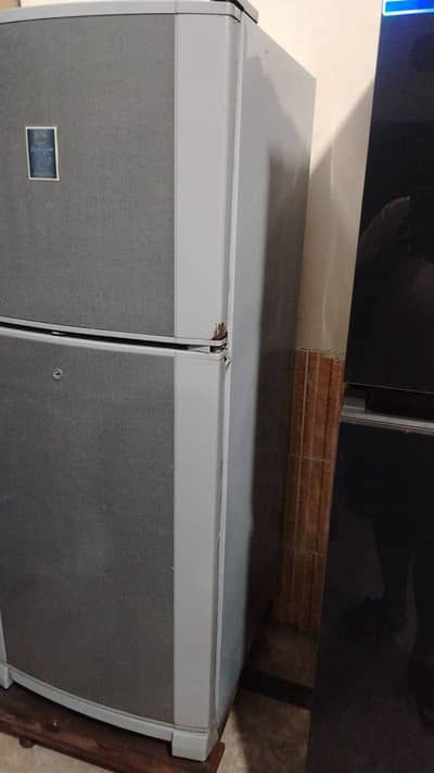 Dawlance Double Door Refrigerator – Excellent Condition | 183V Input
