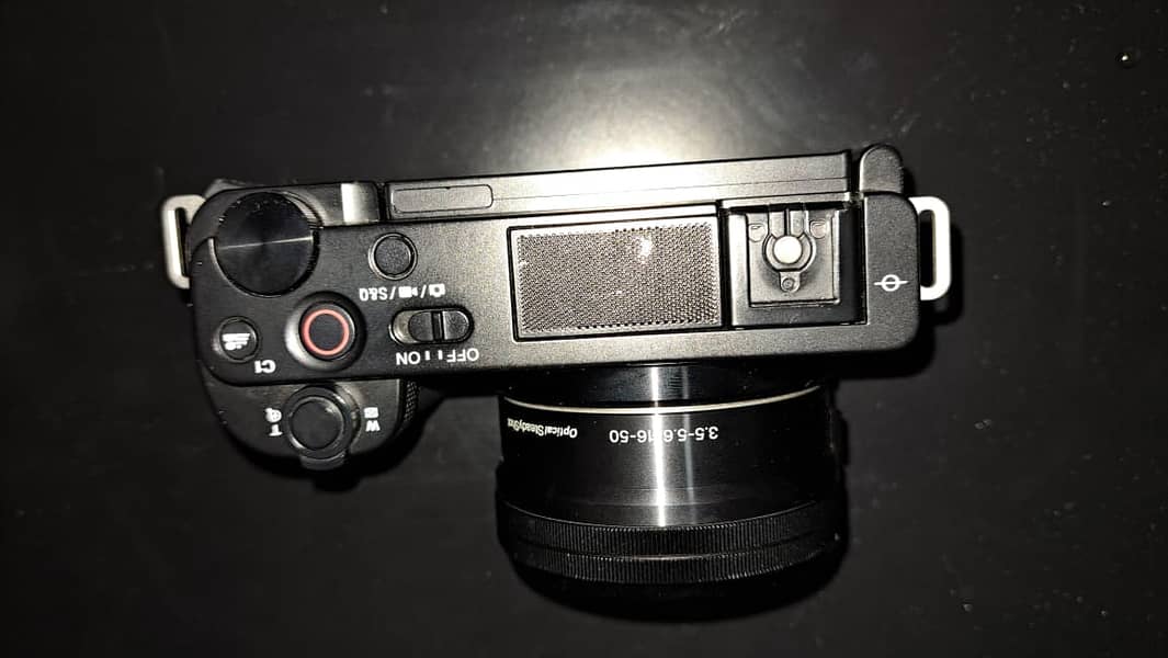 SONY ZV-E10 Mirrorless DSLR 6