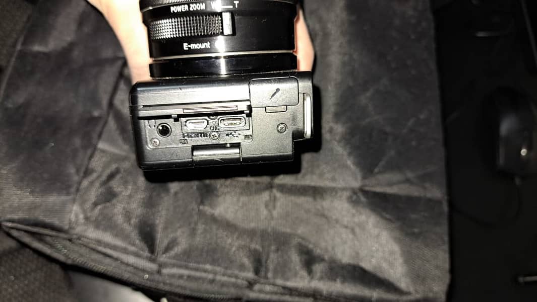 SONY ZV-E10 Mirrorless DSLR 7