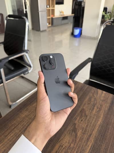 Apple iPhone 16 Pro | 256 gb |