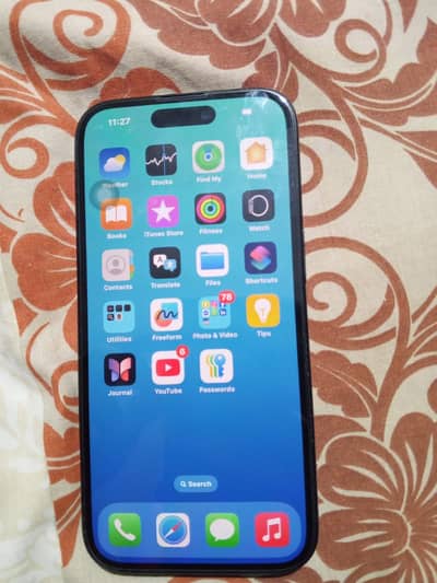 Apple iPhone 15