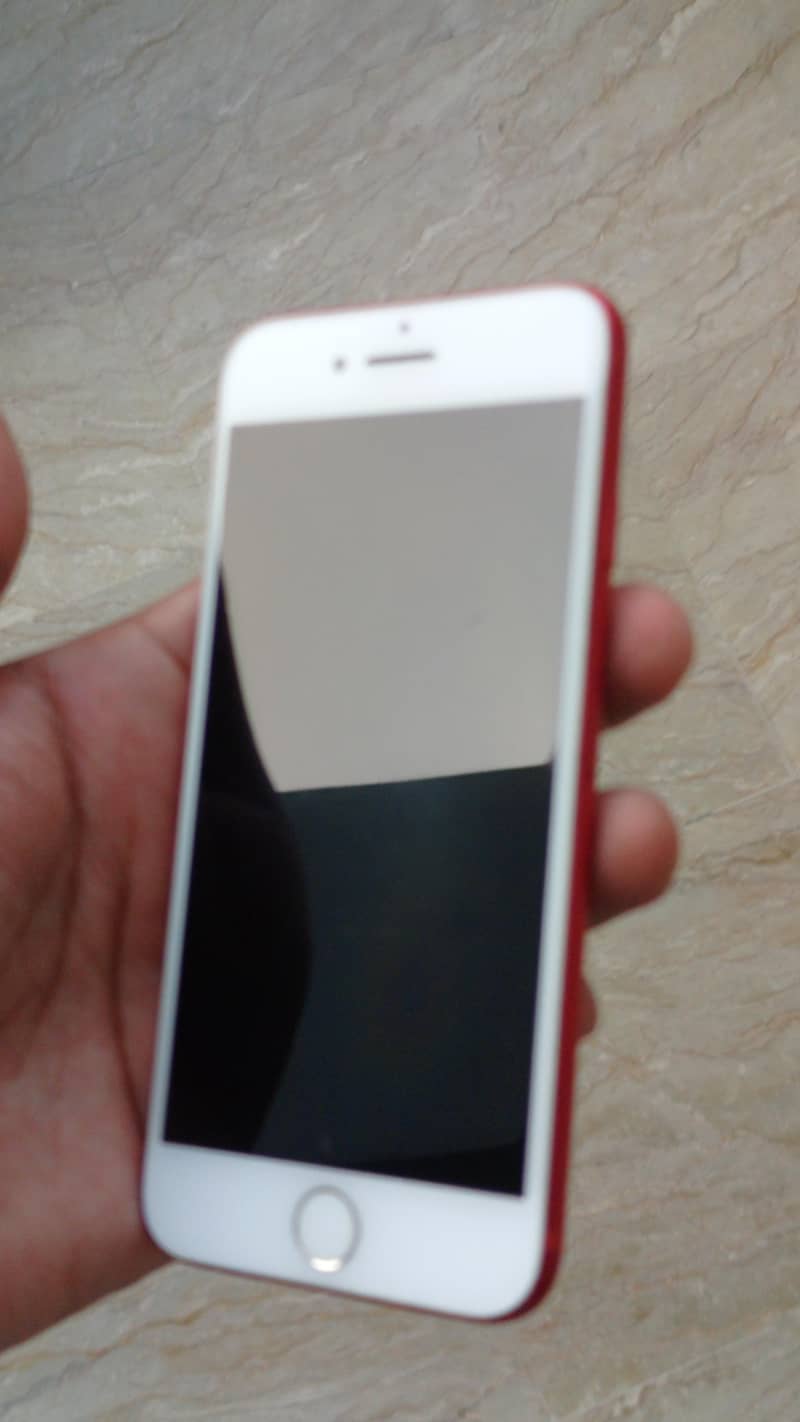 Apple iPhone 7 1