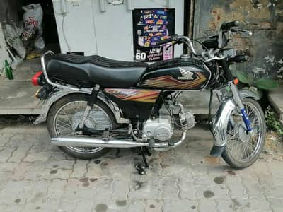 Honda CD70 bike urgent sell