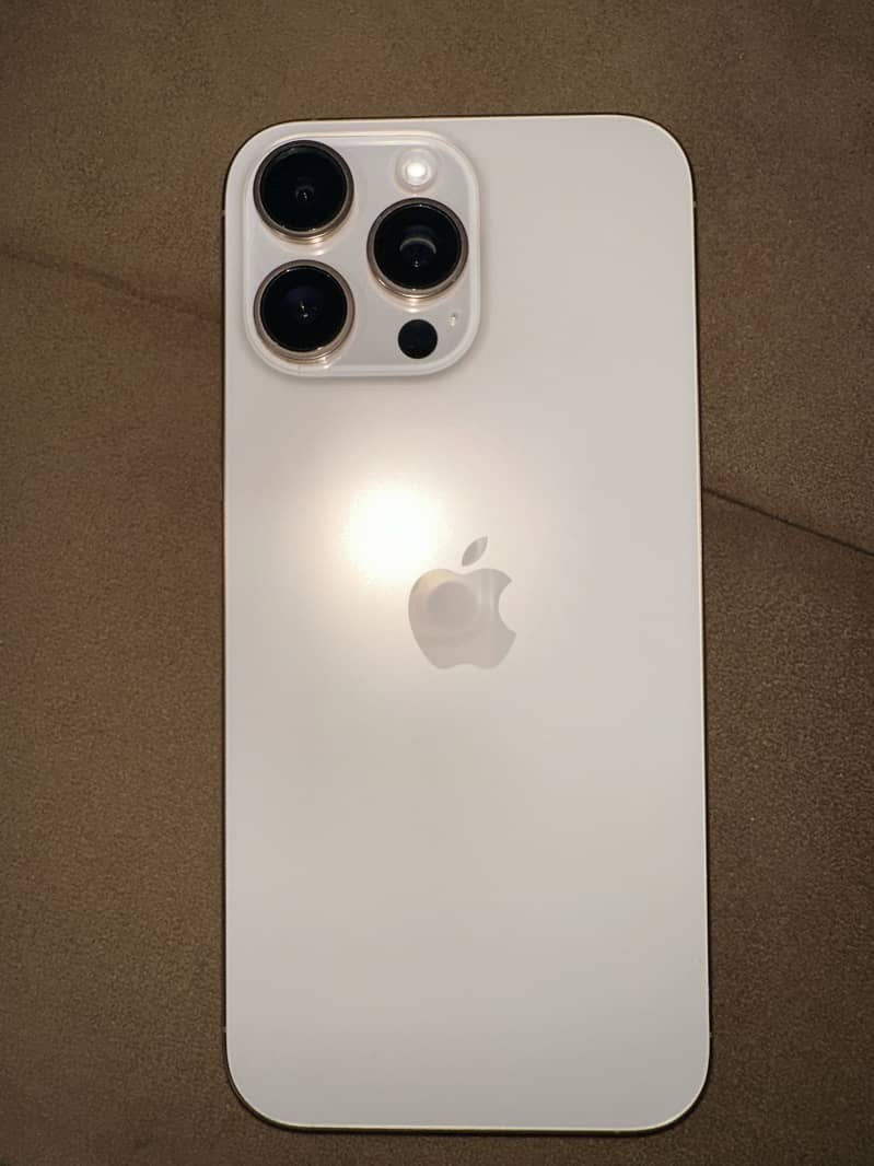 iPhone 16 Pro Max 0