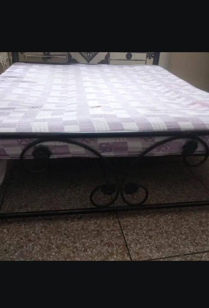 bed selling 1