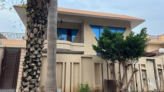 I-8 One Kanal Upper Portion With Saprate Gate For Rent.