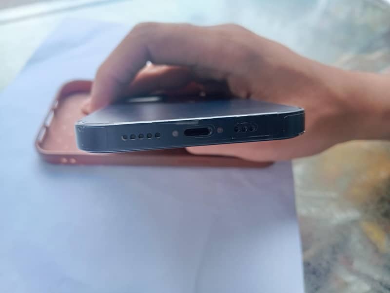 Apple iPhone 14 2