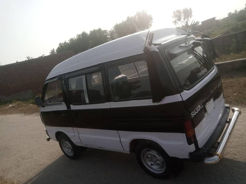 Suzuki Bolan 2012 10
