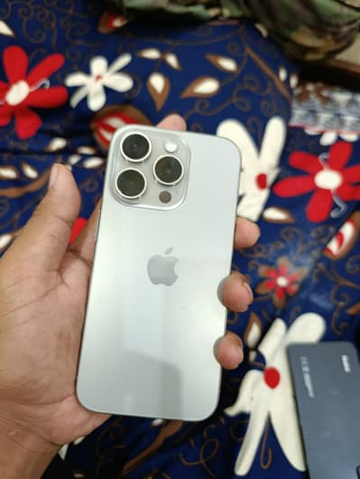 Apple iPhone 15 Pro