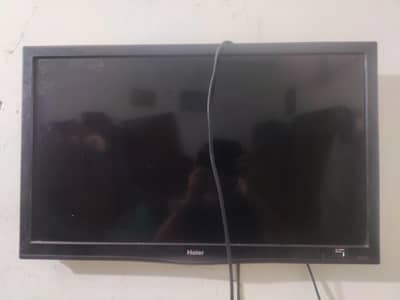 Haier 24 Inch LED TV - Orignal - With Stand And Remote