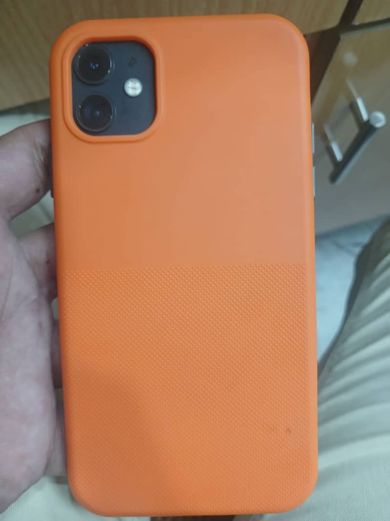 Apple iPhone 11 3