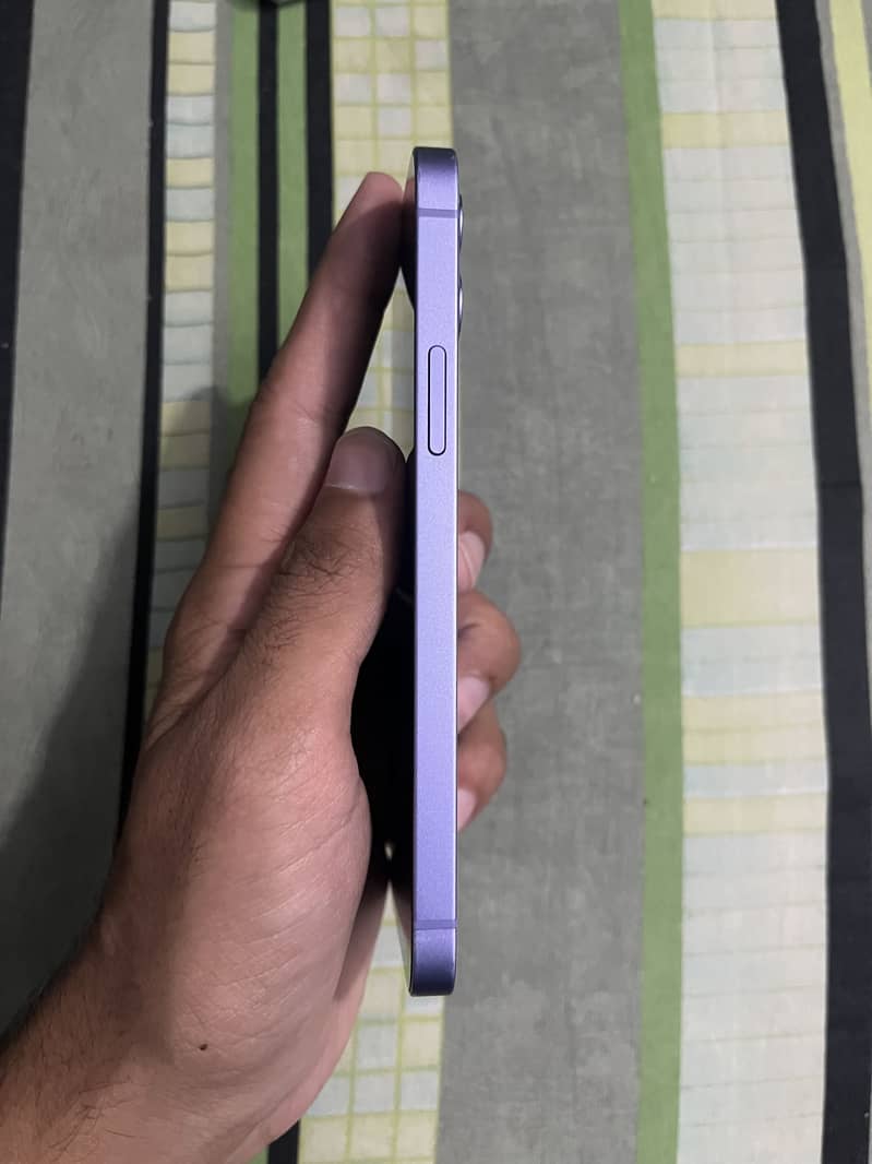 Apple iPhone 12 1