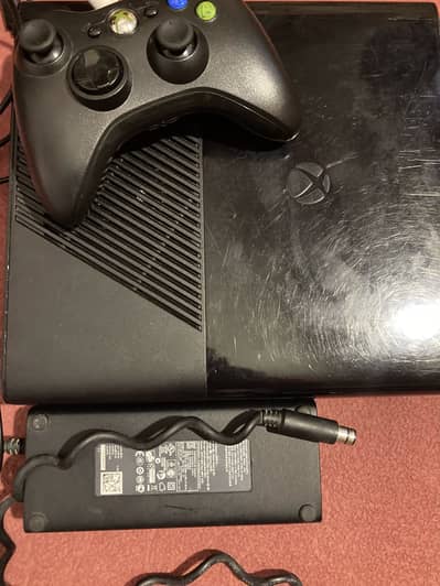 Xbox 360 E with controller & games