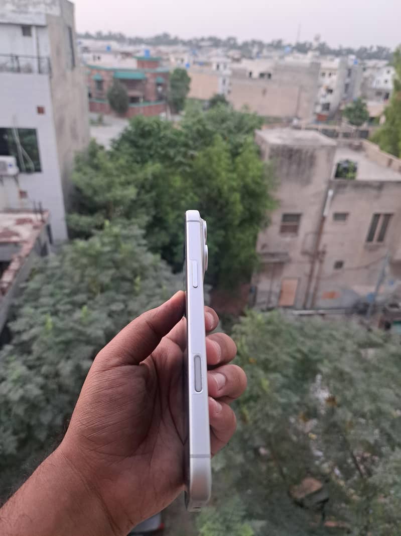 Apple iPhone 17 Pro Max 2