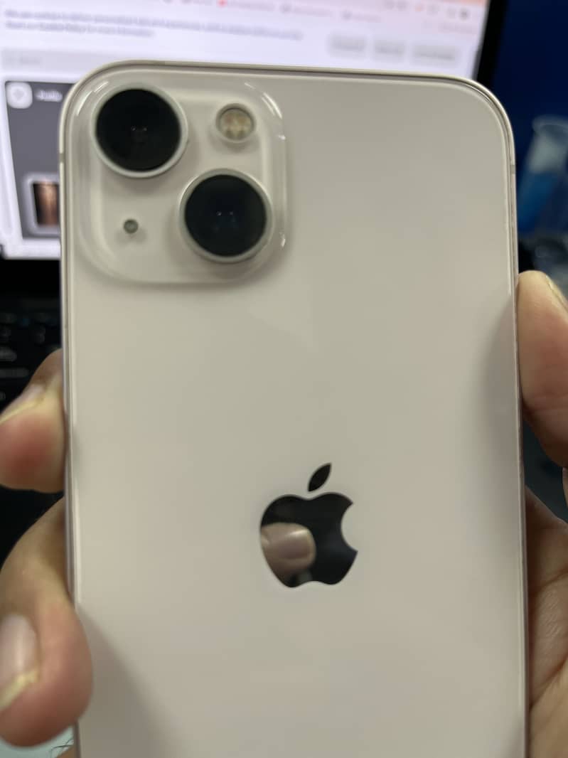 Apple iPhone 13 1