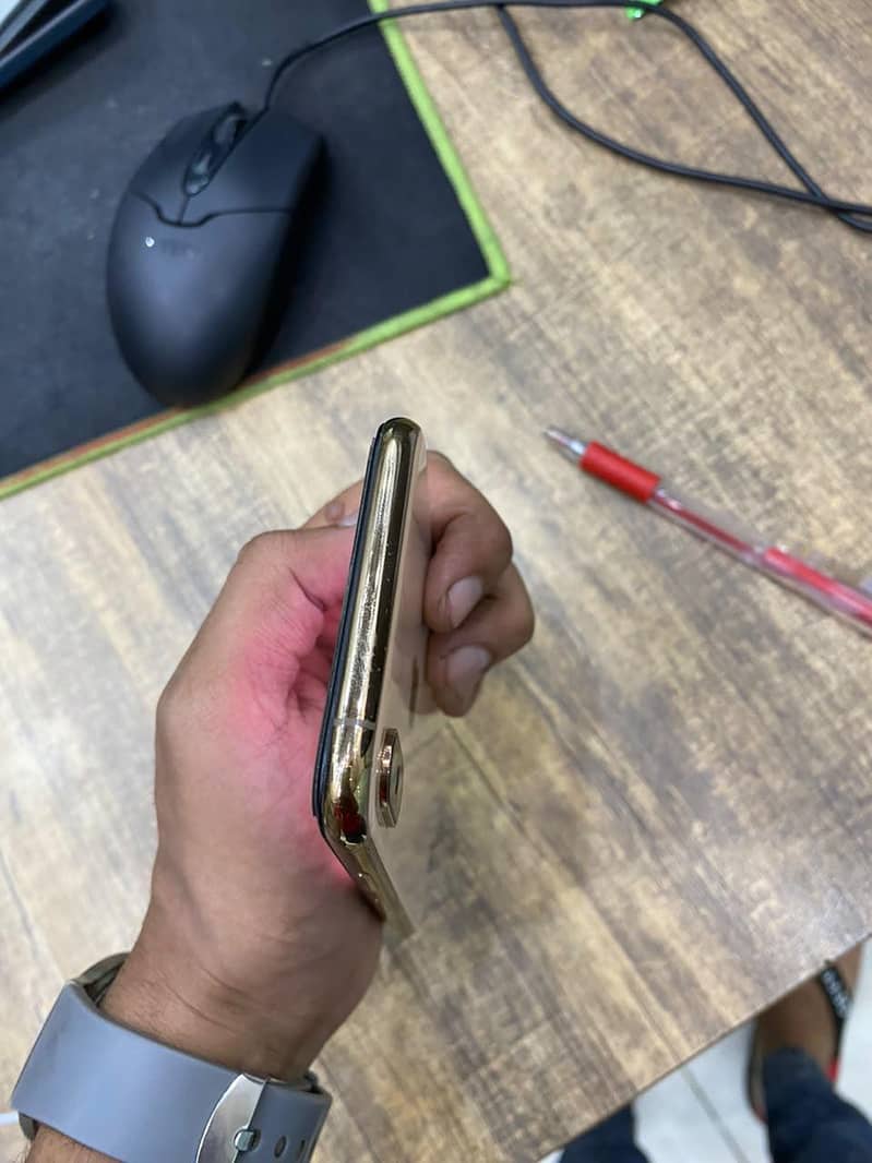 Apple iPhone X 2