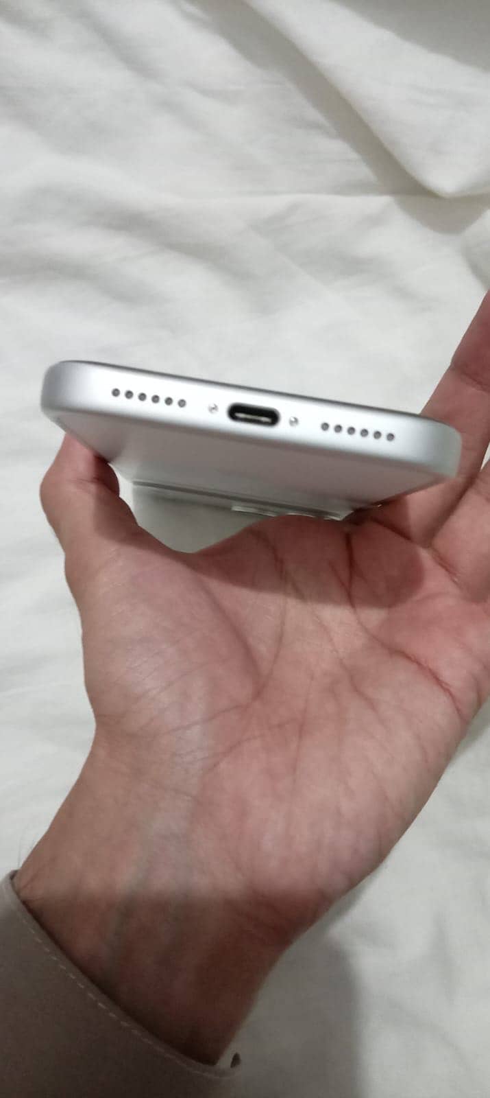 Apple iPhone 17 Pro Max 4