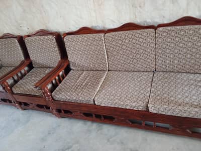 use ma ha all ok condition wall drok almari price 15000