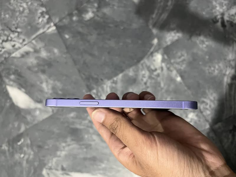 Apple iPhone 12 2