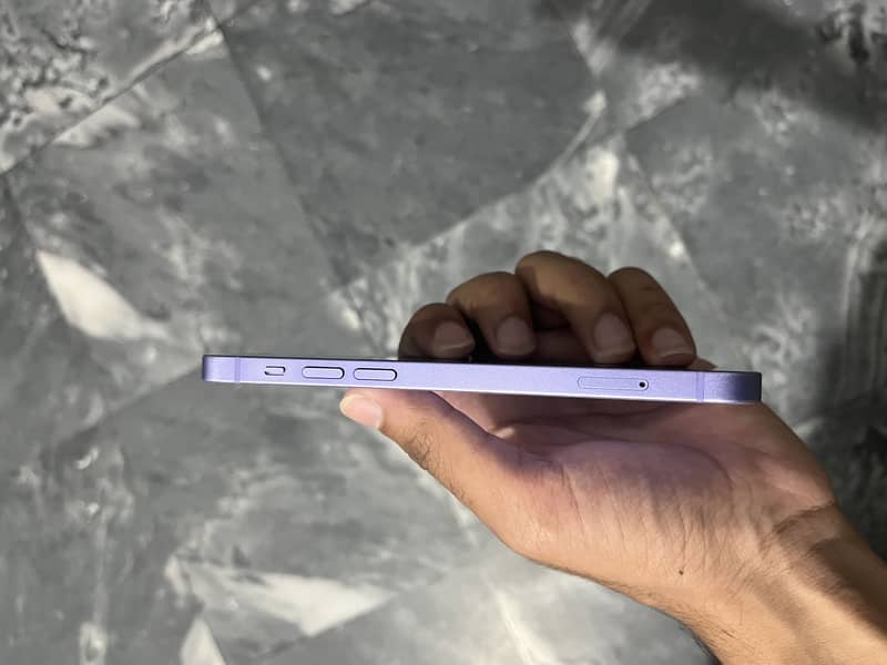 Apple iPhone 12 3