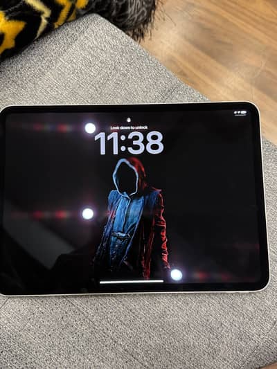 Ipad pro 11 inch M5 condition 10/10