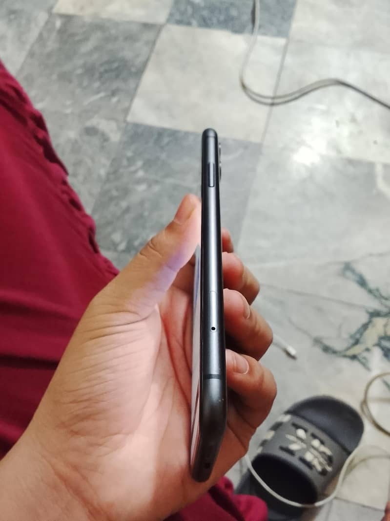 Apple iPhone 11 1