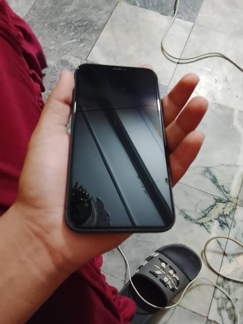 Apple iPhone 11 5