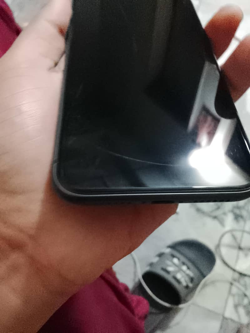 Apple iPhone 11 6