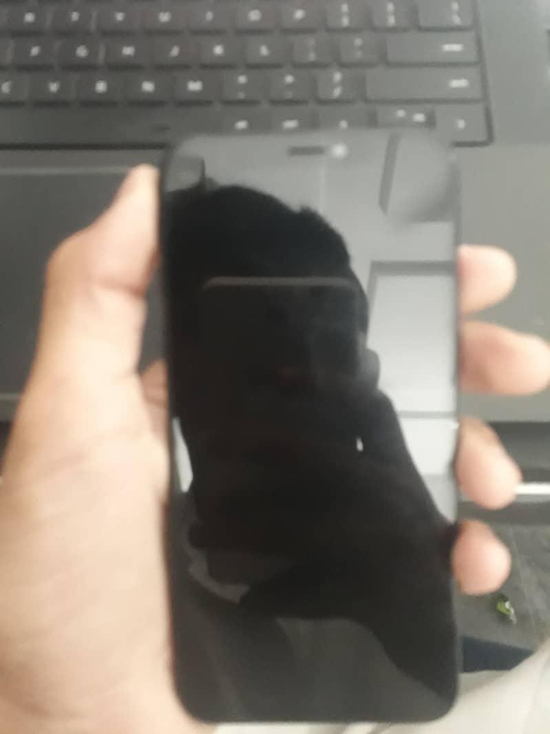 Apple iPhone XS 1