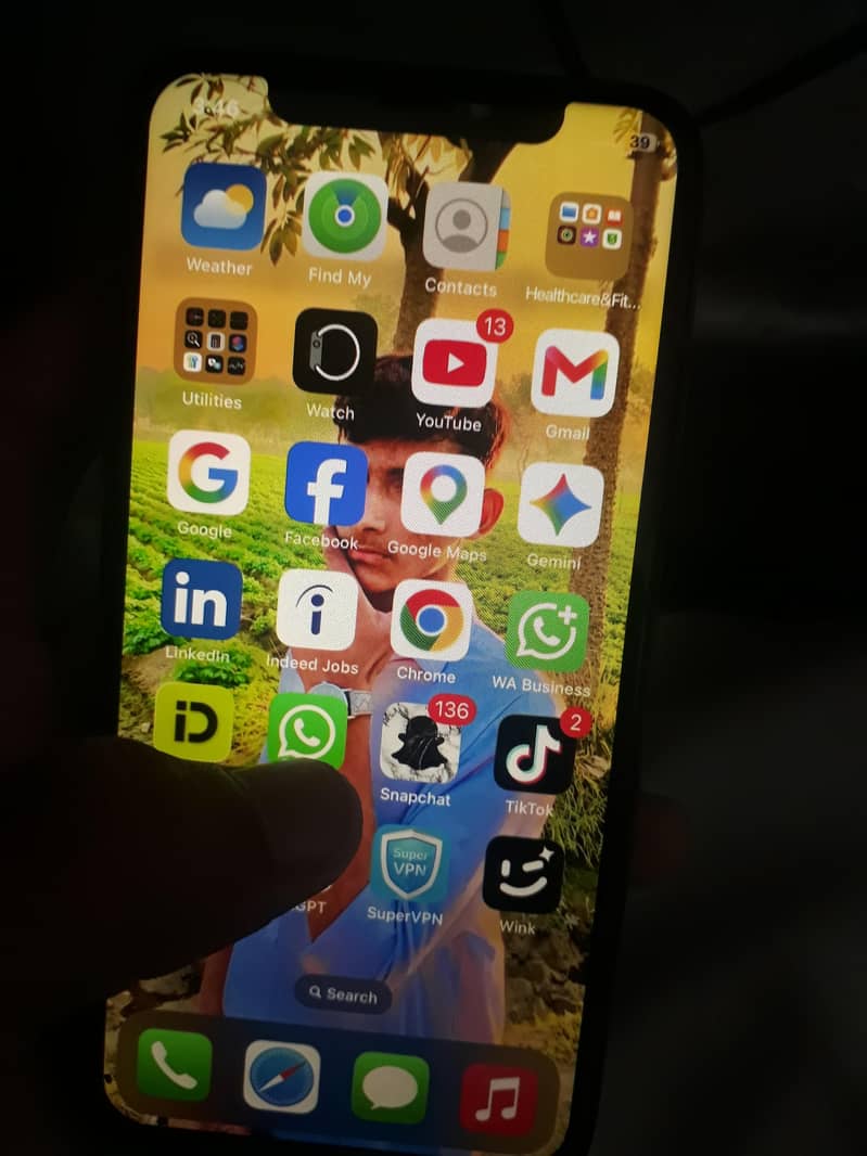 Apple iPhone XS 11