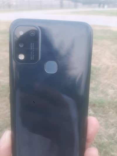 Infinix Hot 11 Play 4/64 dual sim official pta hai.
