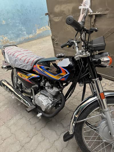 Honda 125 brand new zero meter
