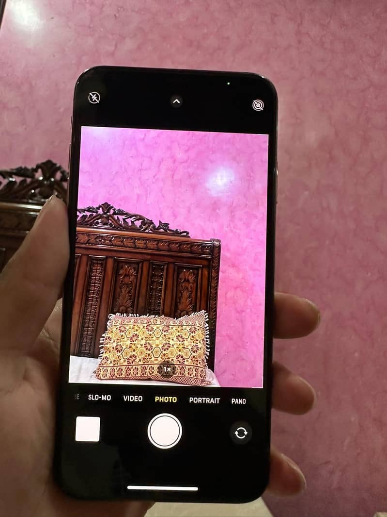 Apple iPhone XS Max 3