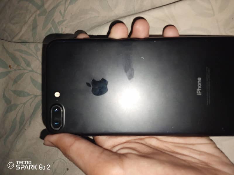 Apple iPhone 7 Plus 0