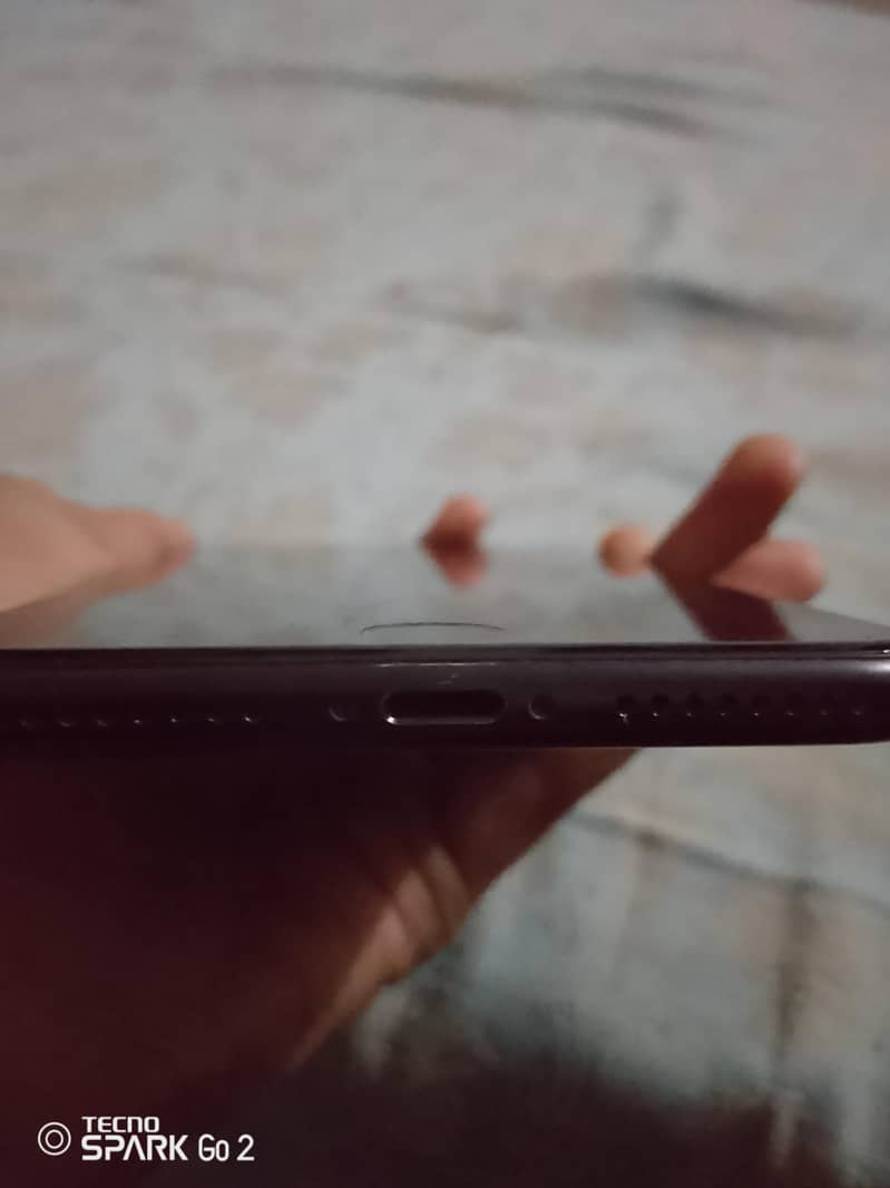Apple iPhone 7 Plus 3